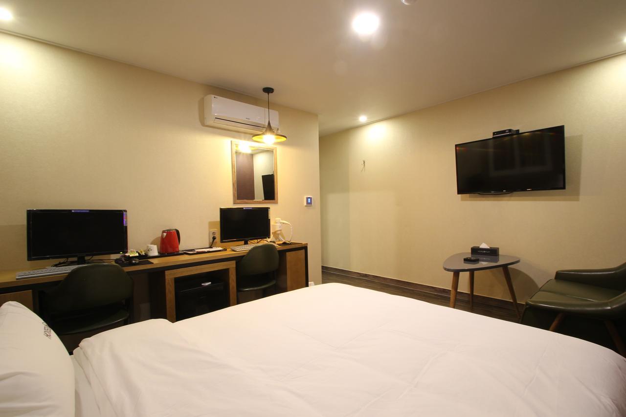 Hotel Play Pohang Extérieur photo